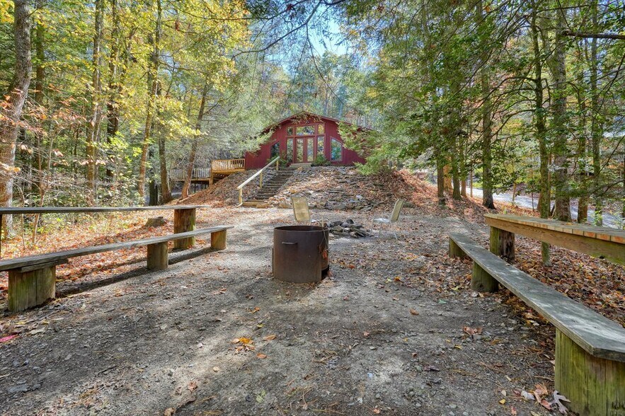 More Photos Of 400 Mulberry Gap Rd, Ellijay Hospitality For Sale