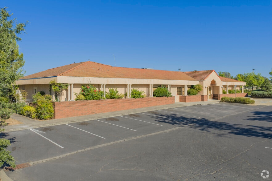 More Photos Of 3111 Professional Dr, Auburn Medical For Sale