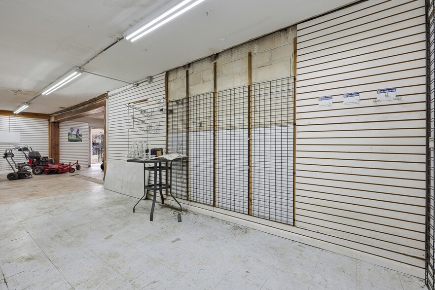 More Photos Of 4545 Saint Johns Ave, Jacksonville Service For Sale