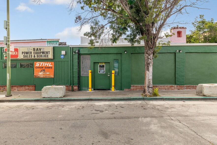 Primary Photo Of 9370 Macarthur Blvd, Oakland Storefront For Sale