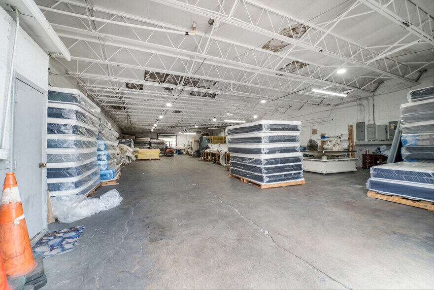 More Photos Of 355 W 21st St, Hialeah Warehouse For Sale