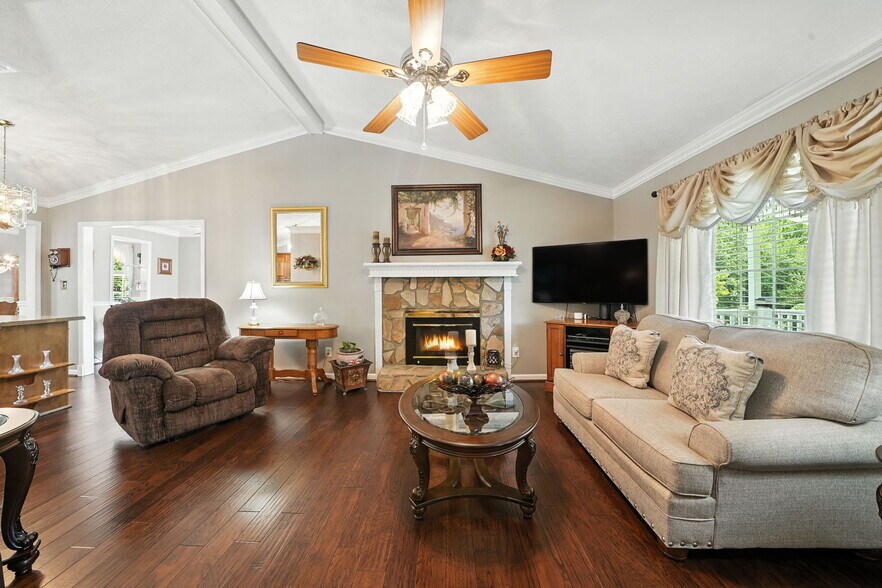 More Photos Of 84 Ledbetter Rd, Villa Rica Light Distribution For Sale