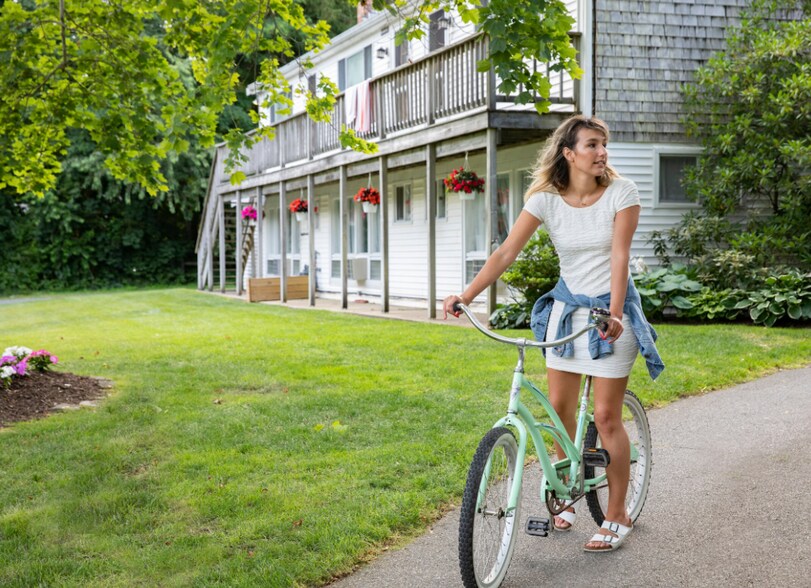 More Photos Of 1411 Route 6A, East Dennis Hotel For Sale