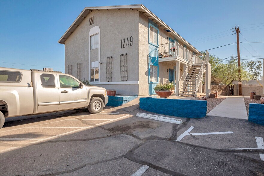 More Photos Of 1253 W Pierce St, Phoenix Multifamily For Sale