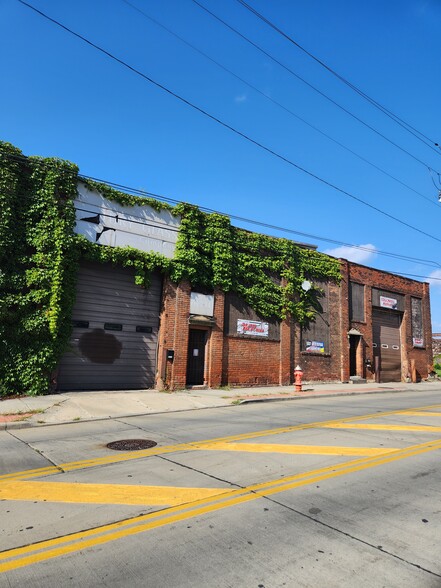 Primary Photo Of 6203-6215 Cedar Ave, Cleveland Warehouse For Sale