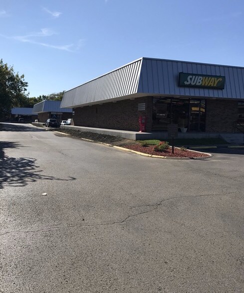 More Photos Of 907 Rivergate Pky, Goodlettsville Unknown For Lease