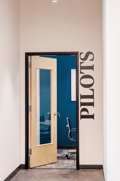 More Photos Of 4786-4790 1st Ave S, Seattle Warehouse For Lease