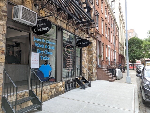 More Photos Of 22 Jones St, New York Apartments For Lease