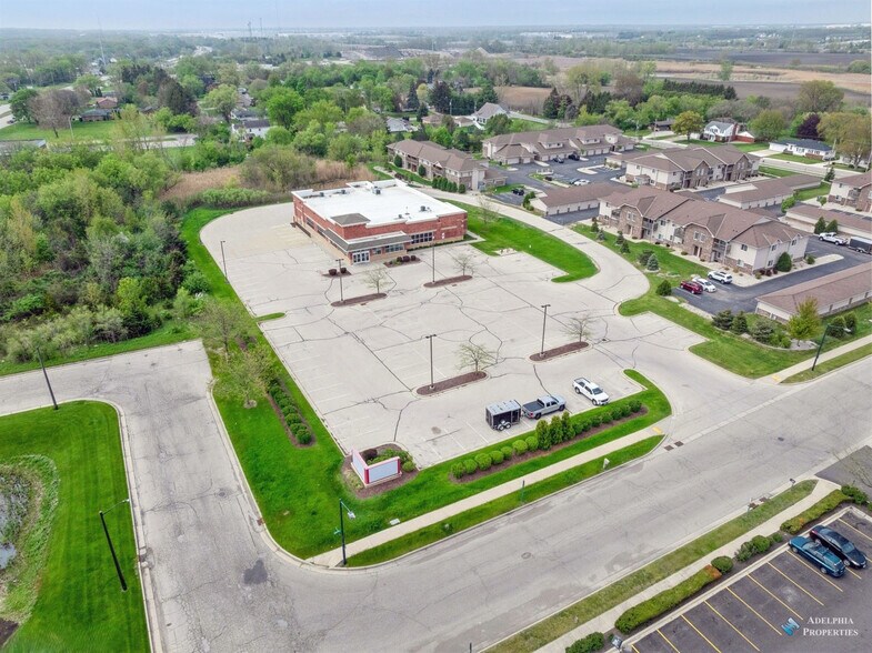 More Photos Of 6905 75th Pl, Pleasant Prairie Freestanding For Sale
