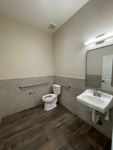 More Photos Of 2951 FM 1460, Georgetown Office For Sale