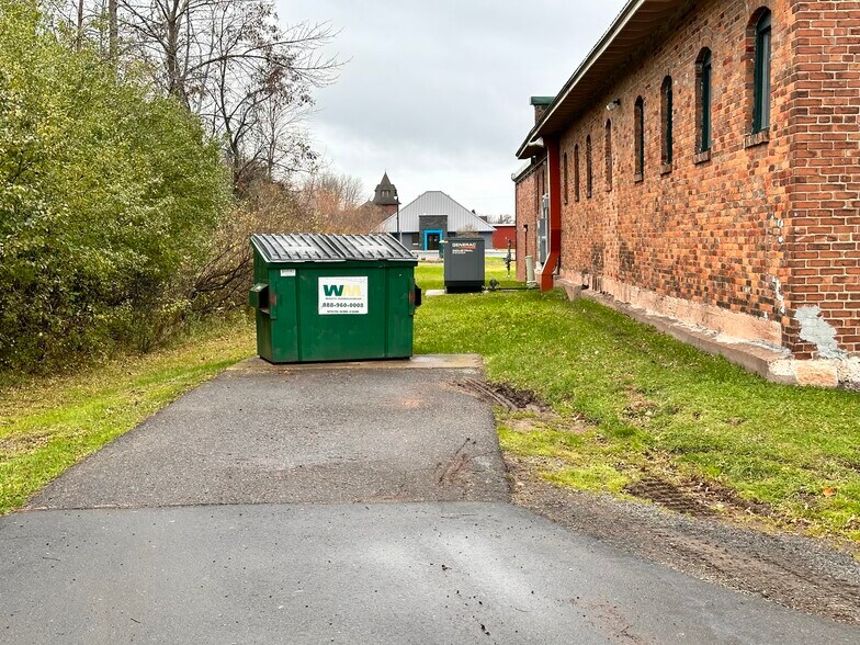 More Photos Of 118 3rd St E, Ashland Office For Sale