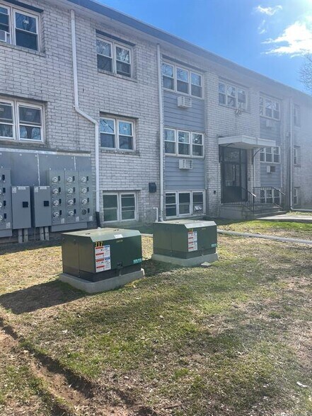 More Photos Of 78 Homeside Ave, West Haven Apartments For Sale