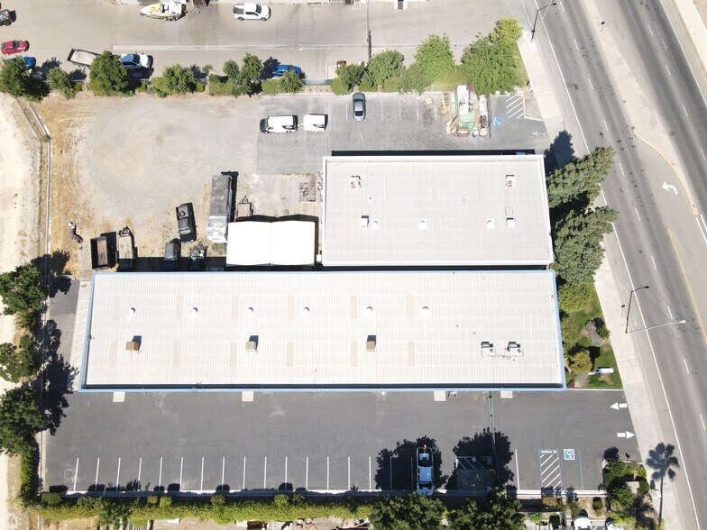 More Photos Of 3505 W Ashlan Ave, Fresno Warehouse For Lease