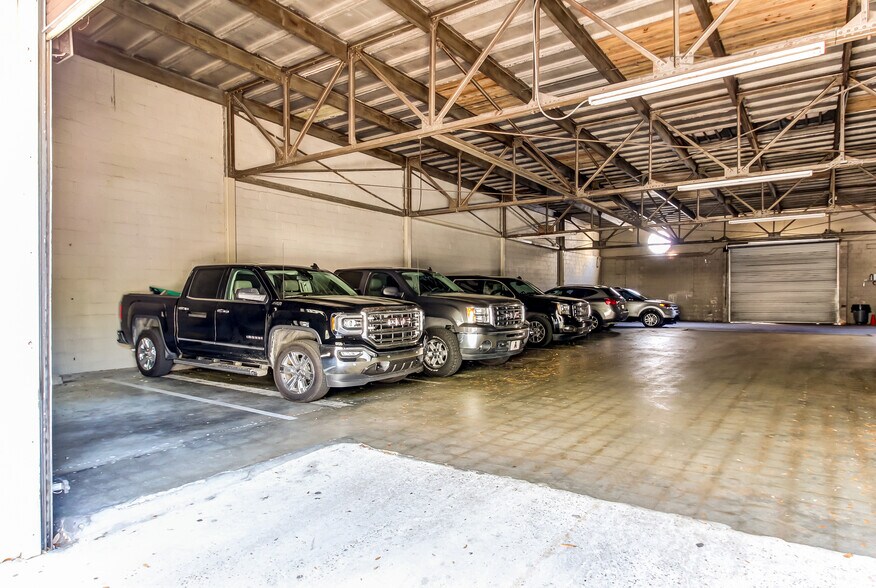 More Photos Of 300 Drayton St, Savannah Office Residential For Sale