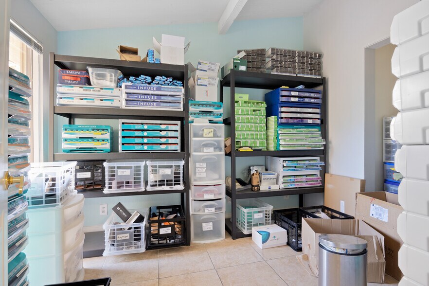 More Photos Of 71956 Magnesia Falls Dr, Rancho Mirage Medical For Sale