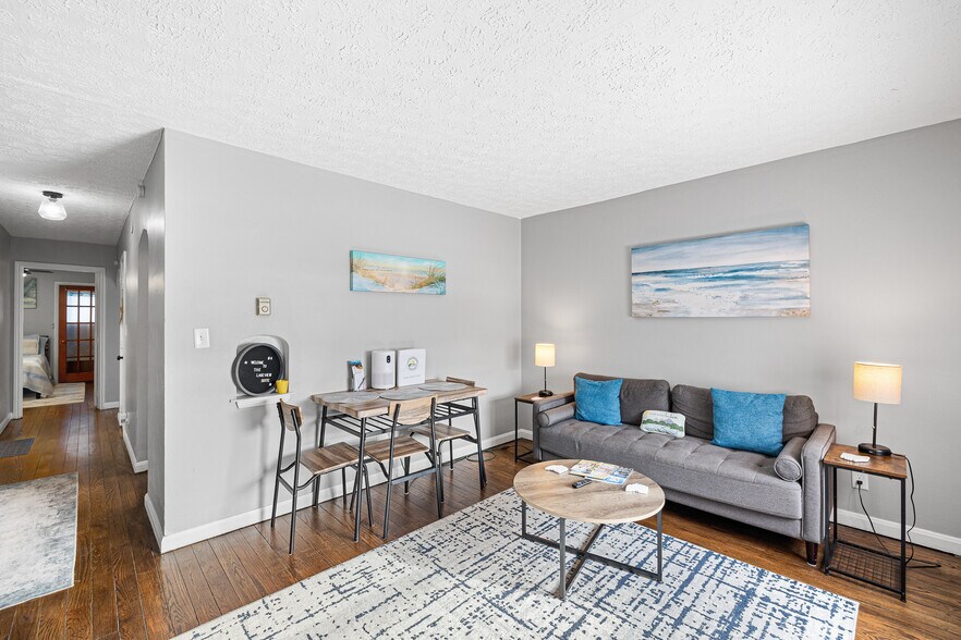 More Photos Of 201 3rd St, Fairport Harbor Hospitality For Sale