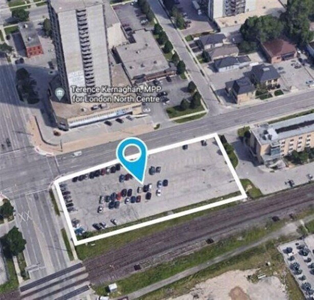 More Photos Of 415 York St, London Land For Sale