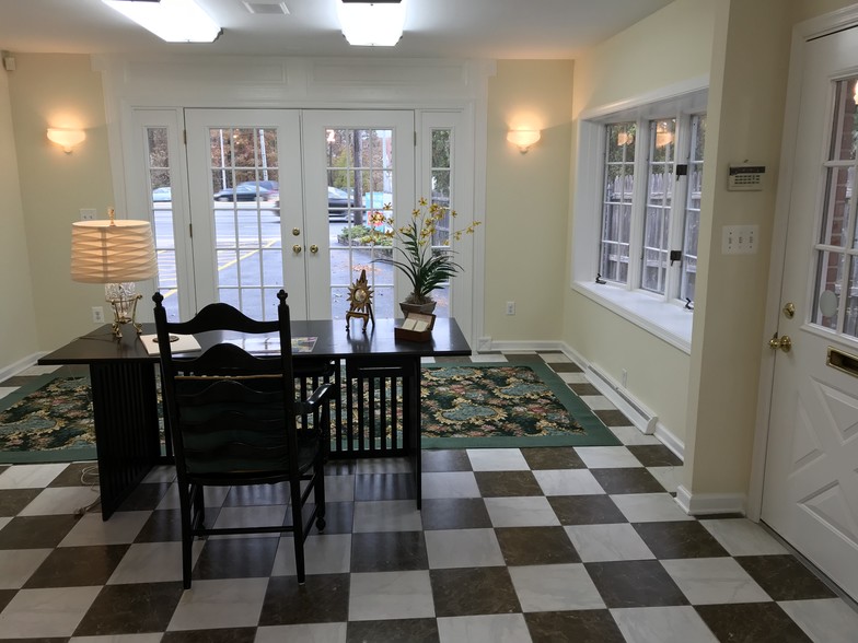 More Photos Of 1707 Concord Pike, Wilmington Storefront Retail Office For Sale