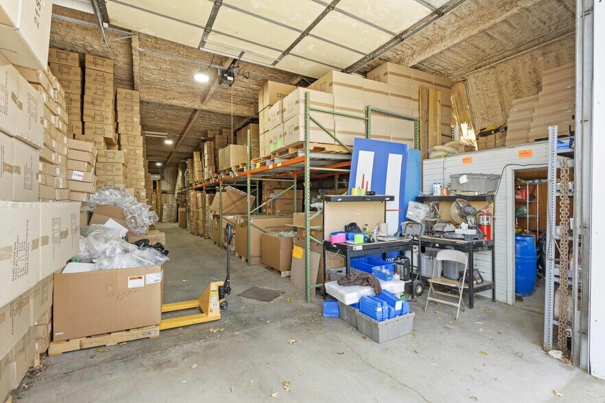 More Photos Of 311 E Corning Rd, Beecher Warehouse For Lease