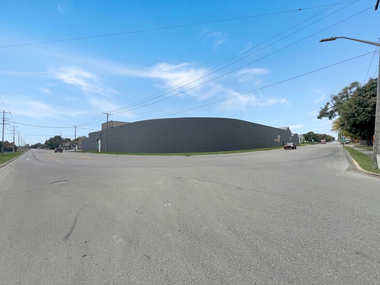 More Photos Of 812 N Beck St, Sebewaing Warehouse For Sale