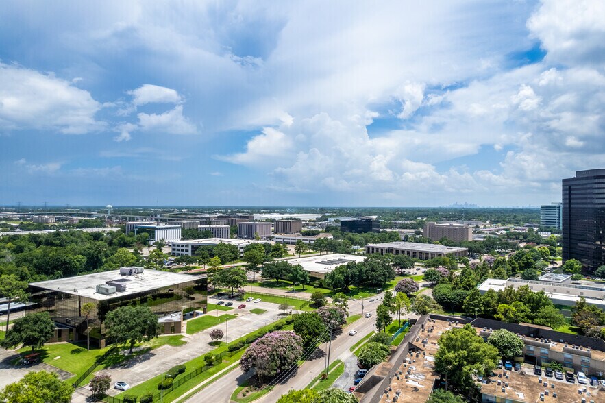 More Photos Of 16800 Imperial Valley Dr, Houston Office For Lease