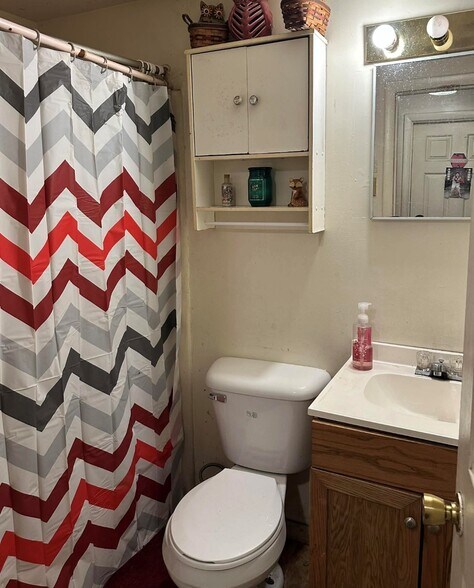 More Photos Of 105 State Sq, Cumberland Multifamily For Sale