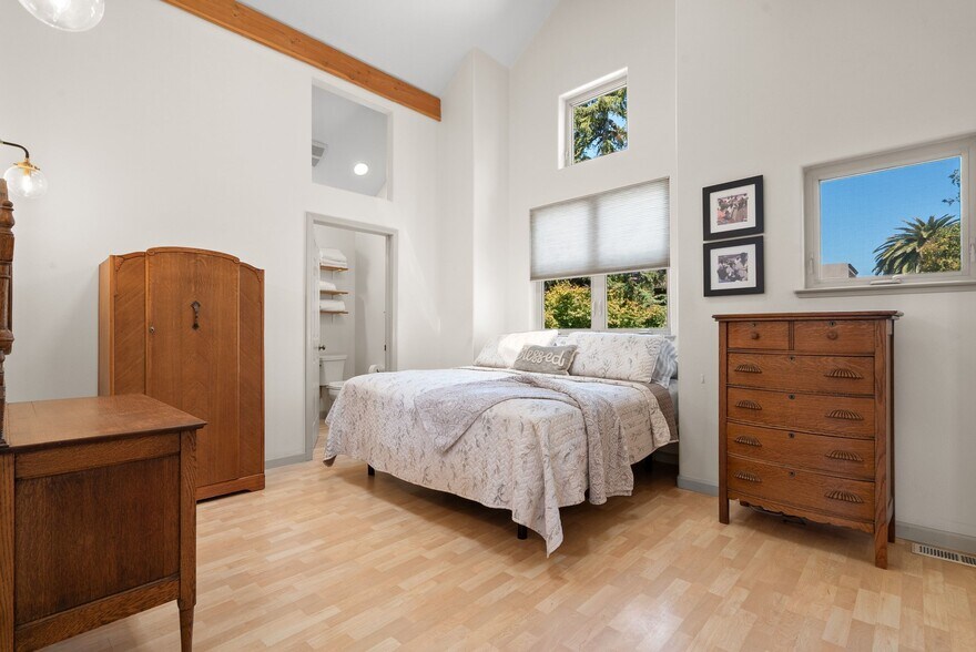 More Photos Of 518 Capitola Ave, Capitola Multifamily For Sale