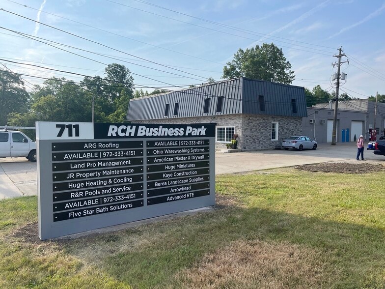 More Photos Of 711 W Bagley Rd, Berea Unknown For Lease