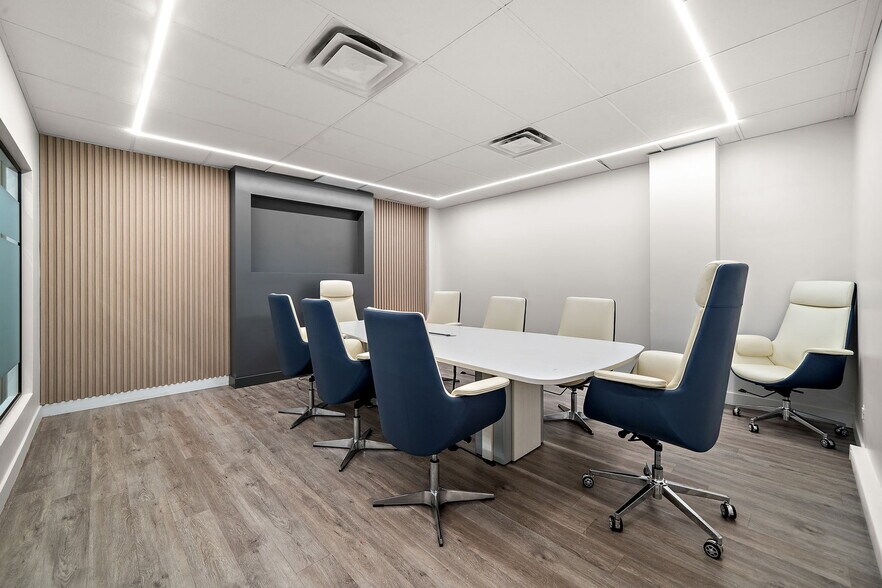 More Photos Of 4845 Rue Jean-Talon O, Montréal Storefront For Lease