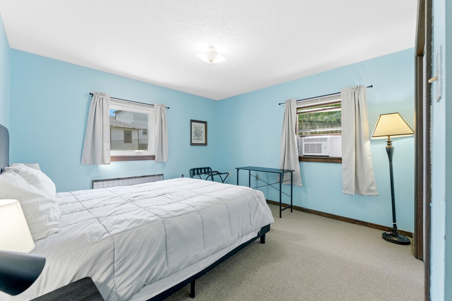 More Photos Of 320 Watts St, Morgantown Apartments For Sale