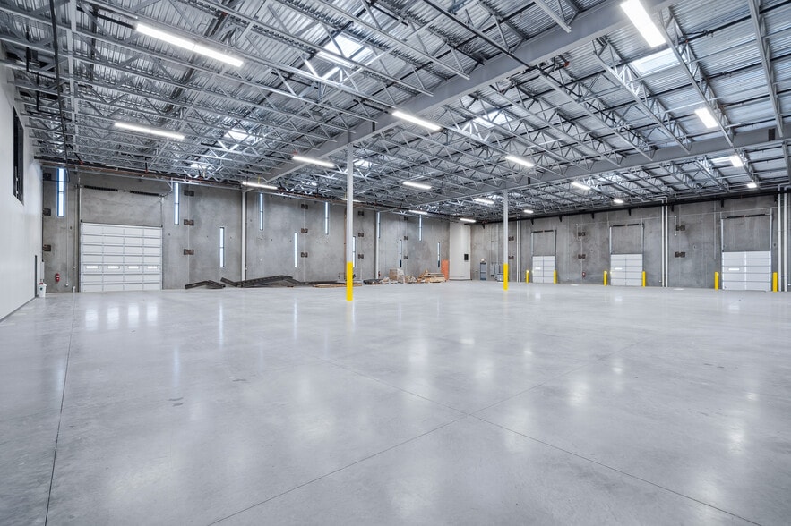 More Photos Of Laughlin Ranch Blvd, Bullhead City Warehouse For Lease
