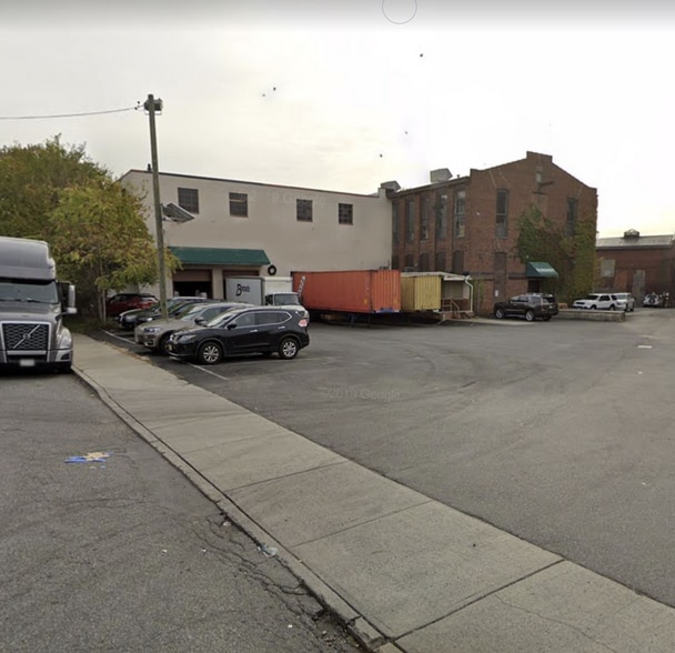 Primary Photo Of 1500 Main Ave, Clifton Refrigeration Cold Storage For Sale