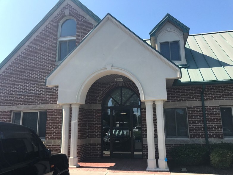 More Photos Of 139 Fox Rd, Knoxville Office For Lease