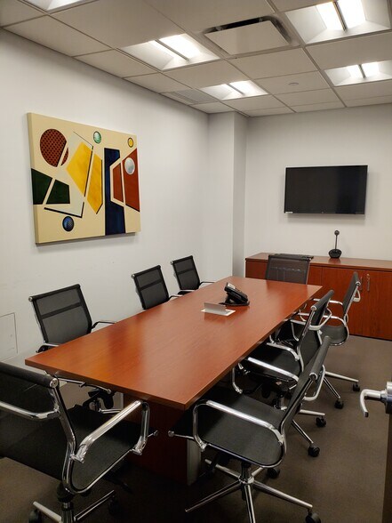 More Photos Of 608 Fifth Ave, New York Office For Lease
