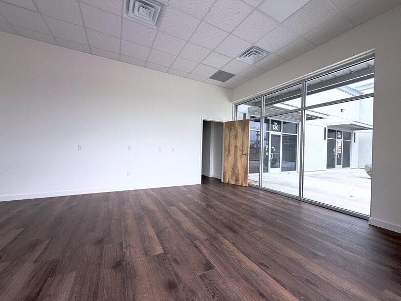 More Photos Of 4217 Pecan Blvd, McAllen General Retail For Lease