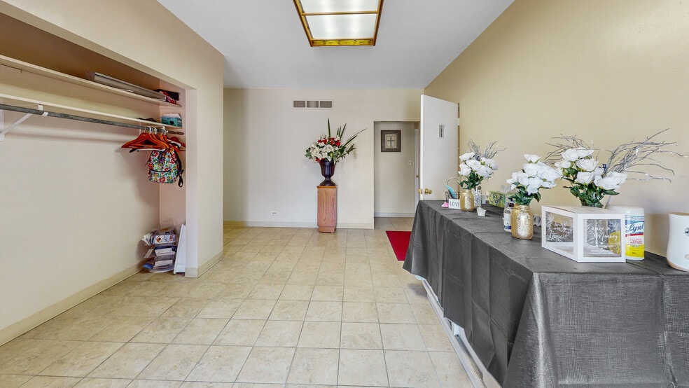 More Photos Of 4100 Maple Ave, Richton Park, Richton Park Specialty For Sale