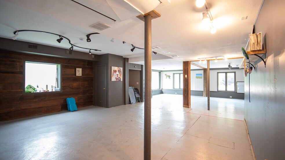 More Photos Of 608 7th St NW, Rochester Office For Lease