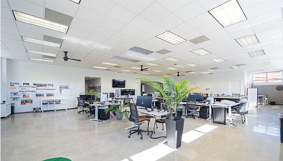 More Photos Of 409-411 Manville Rd, Pleasantville Medical For Lease