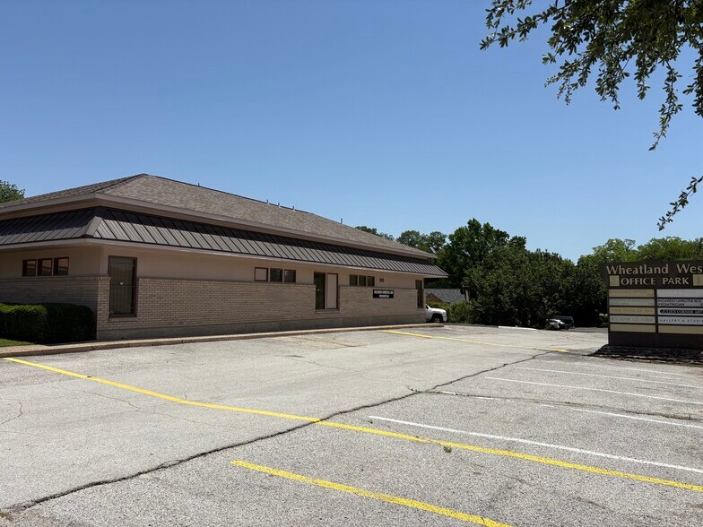 Primary Photo Of 523 W Wheatland Rd, Duncanville Medical For Lease