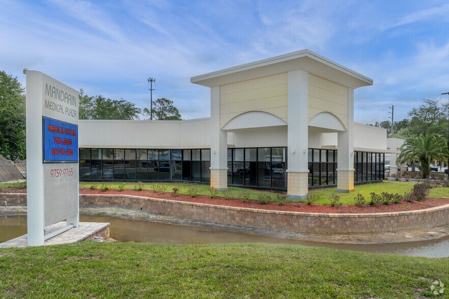 More Photos Of 9765 San Jose Blvd, Jacksonville Medical For Lease