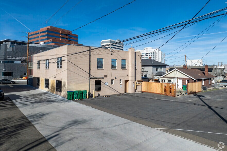 More Photos Of 218-222 California Ave, Reno Office For Sale