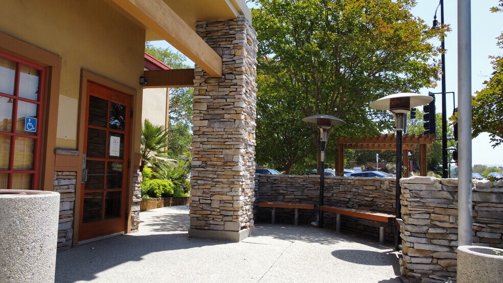 More Photos Of 5001-5033 Kanan Rd, Agoura Hills Unknown For Lease