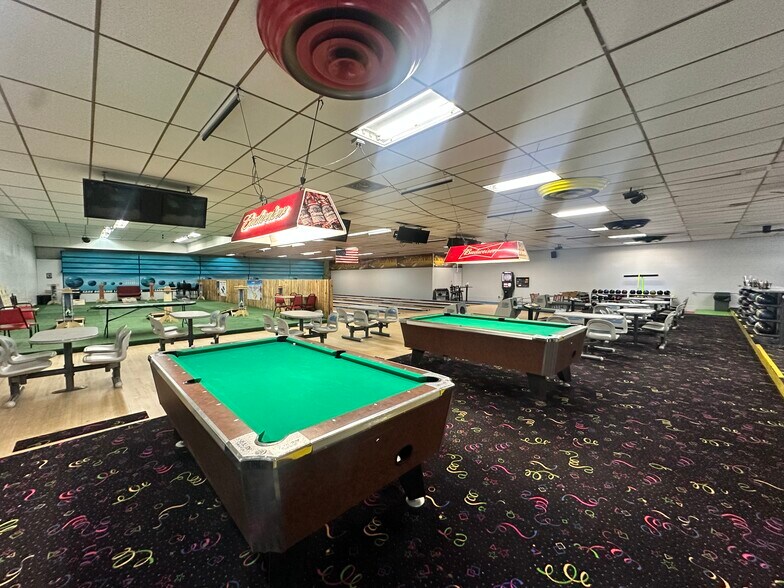 More Photos Of 918 Sage Ave, Kemmerer Sports And Entertainment For Sale