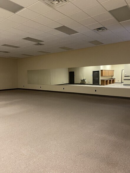 More Photos Of 2001 SE Green Oaks Blvd, Arlington Storefront Retail Office For Sale