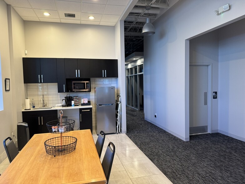 More Photos Of 307 S Eaton St, Baltimore Office For Sale