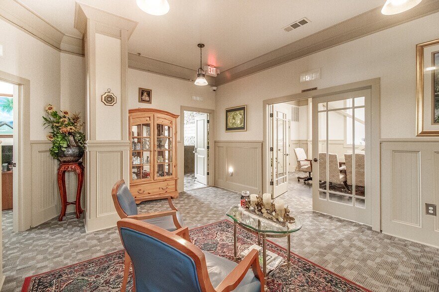 More Photos Of 21 E Athens St, Winder General Retail For Sale