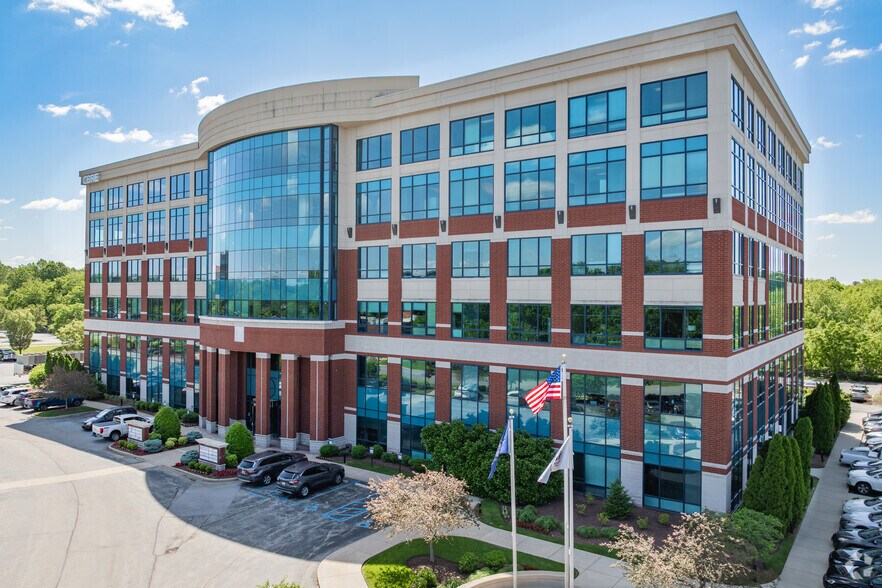 More Photos Of 10200 Forest Green Blvd, Louisville Coworking Space
