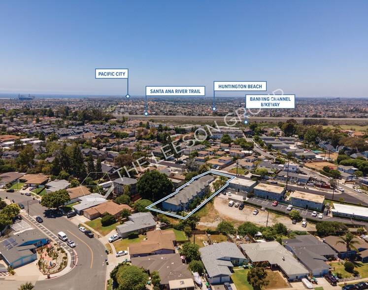 More Photos Of 2230 Canyon Dr, Costa Mesa Apartments For Sale