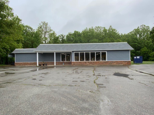 More Photos Of 15268 Kings, Montross Light Distribution For Sale