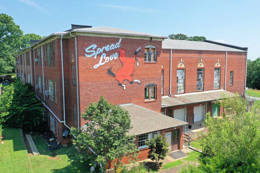 More Photos Of 156 School Rd, Mill Spring Office For Lease